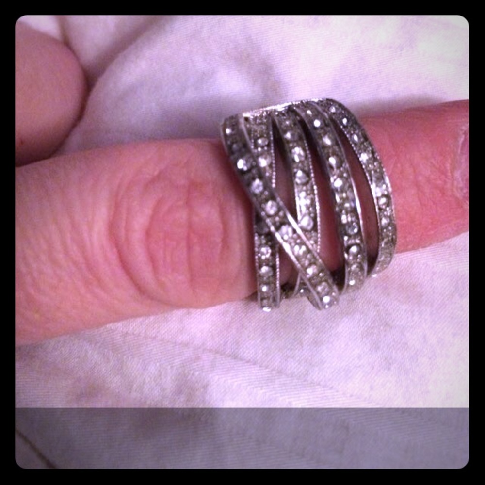 Adjustable CZ fashion ring 💍